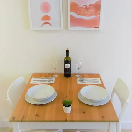 Rentalsevilla Resitur Iii 아파트 세비야